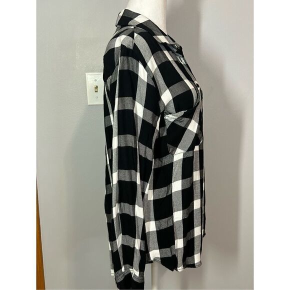 Sanctuary black white buffalo plaid soft button up shirt size M BIN Q - Picture 2 of 7